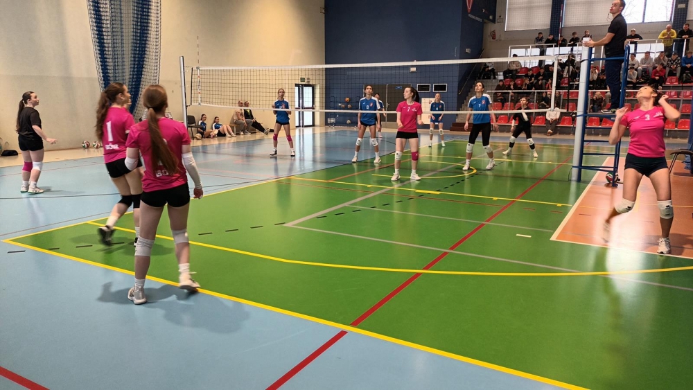 Sporty szkolne: Dziewięć szkół rywalizowało w zawodach siatkówki dziewcząt