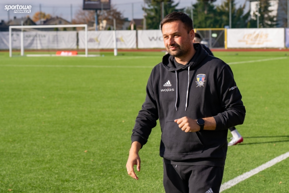 Piłka nożna: II liga. Tomasz Kuźma zostaje!
