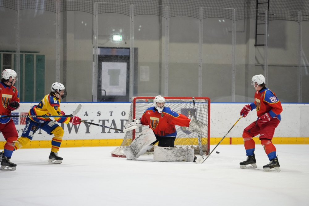 Hokej: MPJ. Festiwal goli w trzeciej tercji
